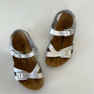 Birkenstock, Mayari sandal